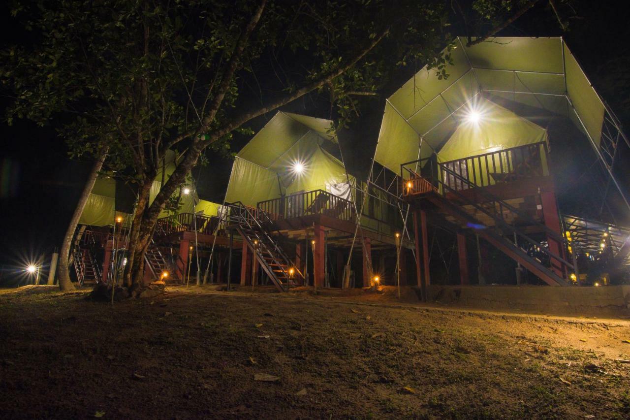 360 Rainforest Deniyaya Eksteriør billede
